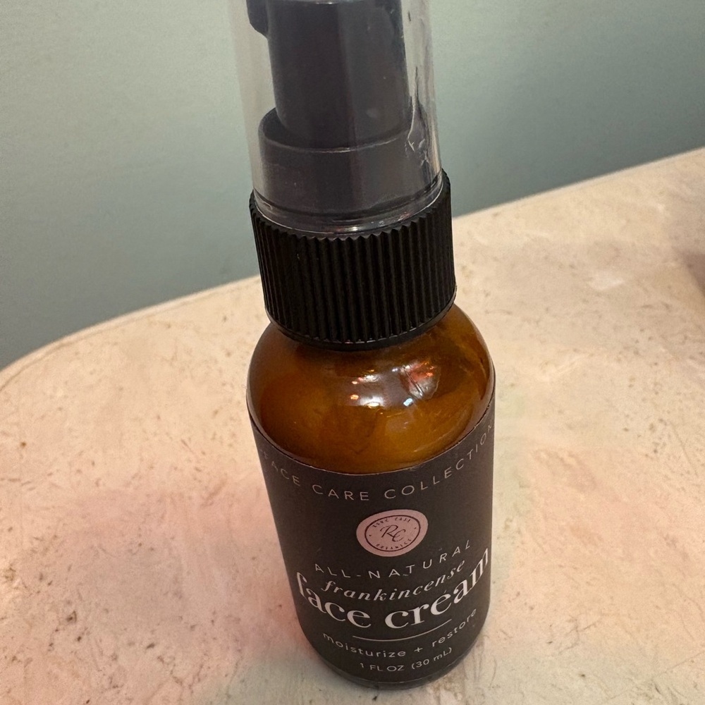 Rowe Casa Organics Frankincense Face Cream